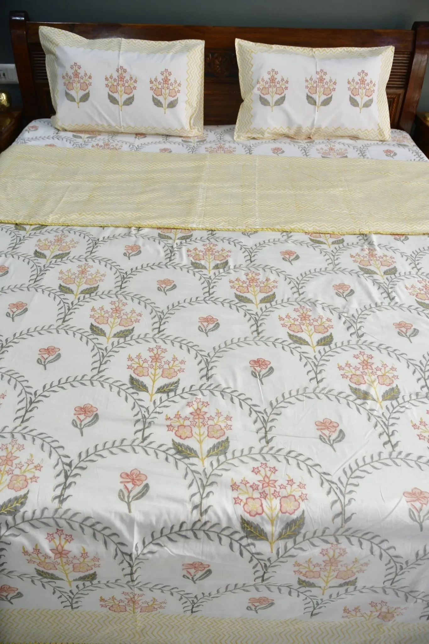 Basant Jaal Dohar Bedding set