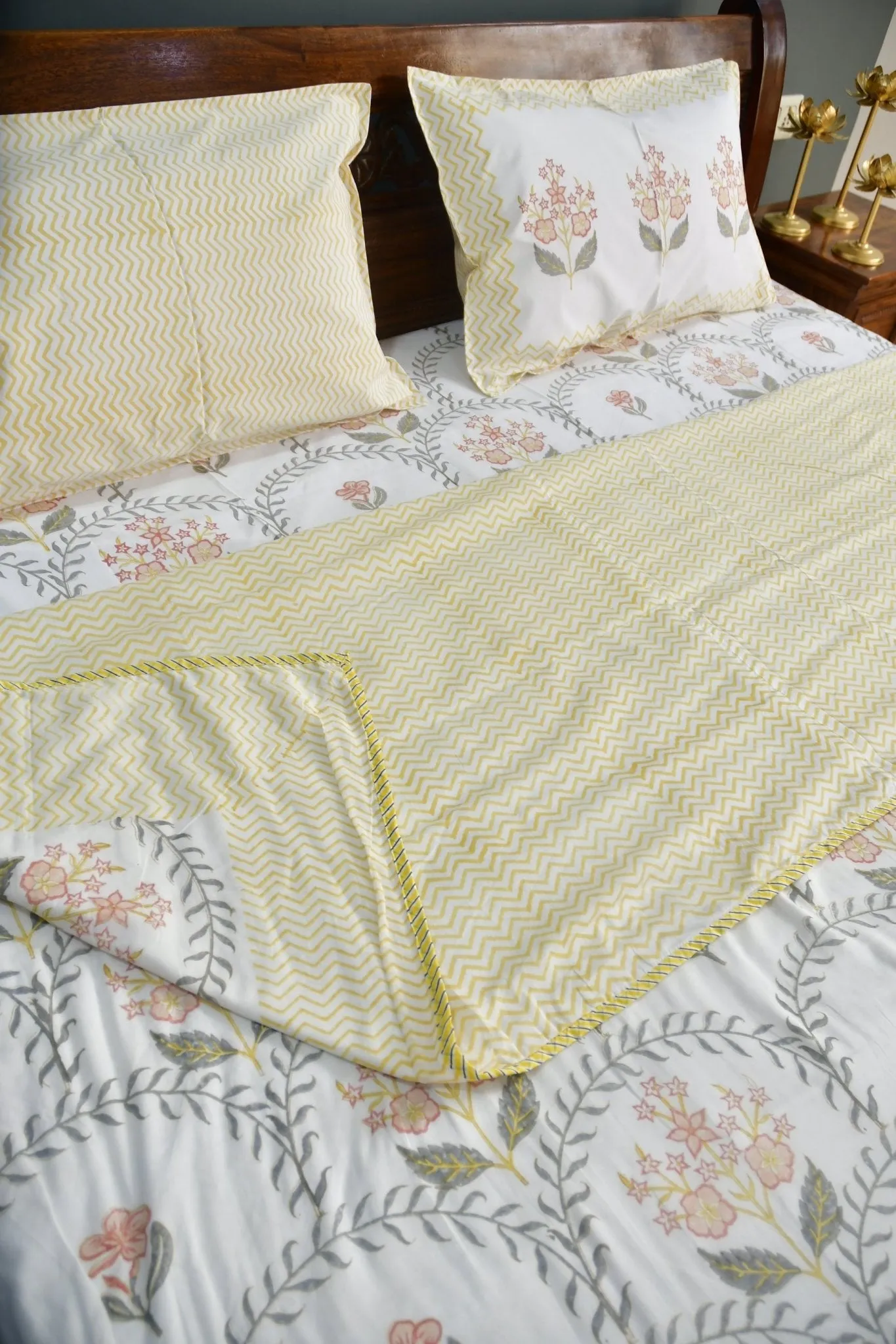 Basant Jaal Dohar Bedding set