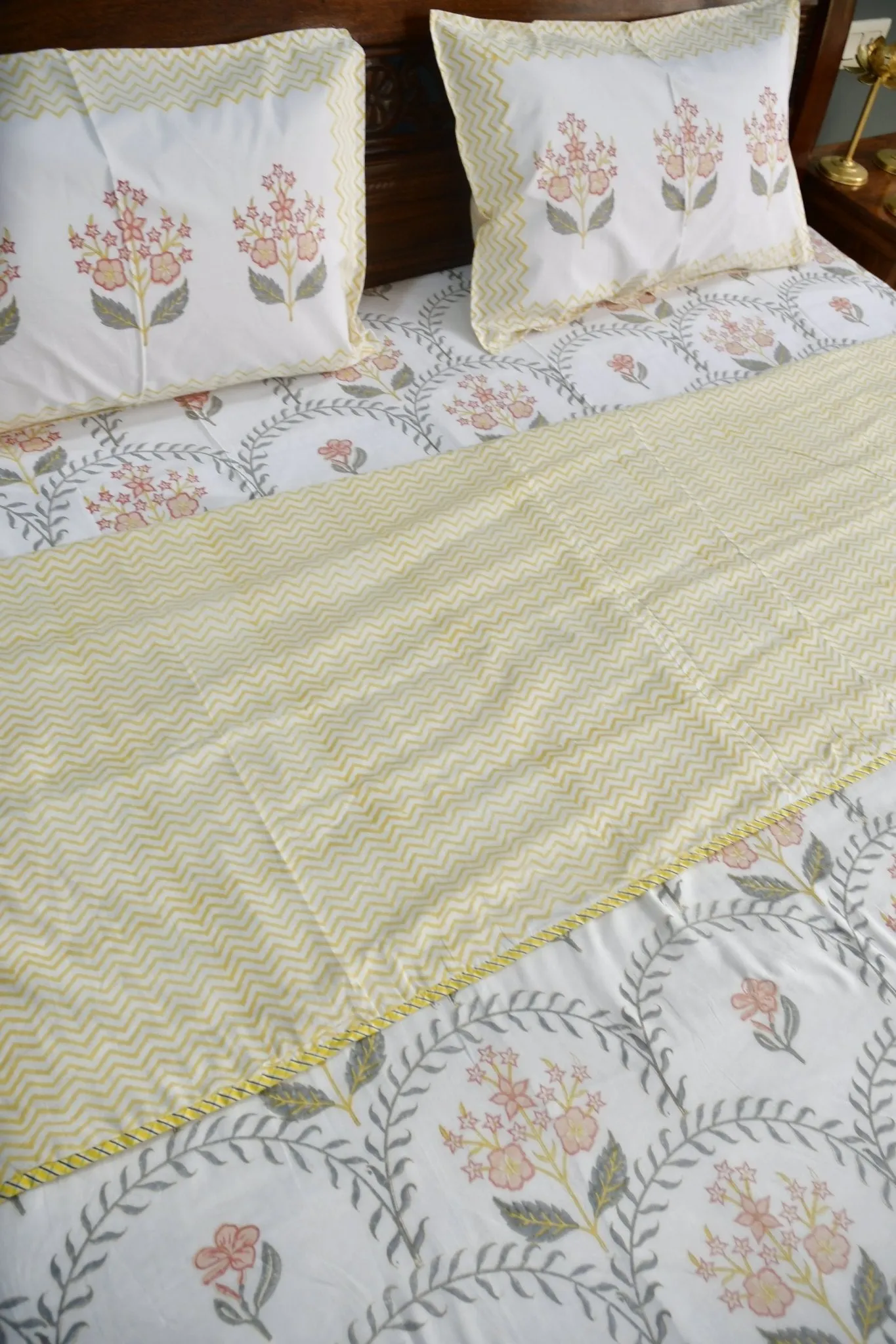 Basant Jaal Dohar Bedding set