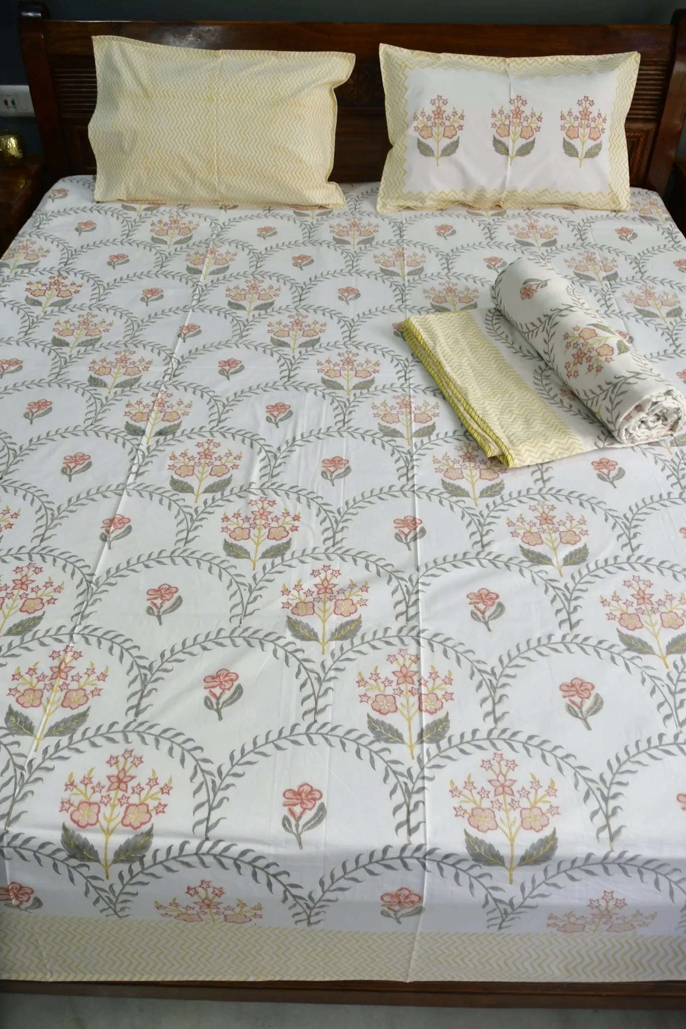 Basant Jaal Dohar Bedding set