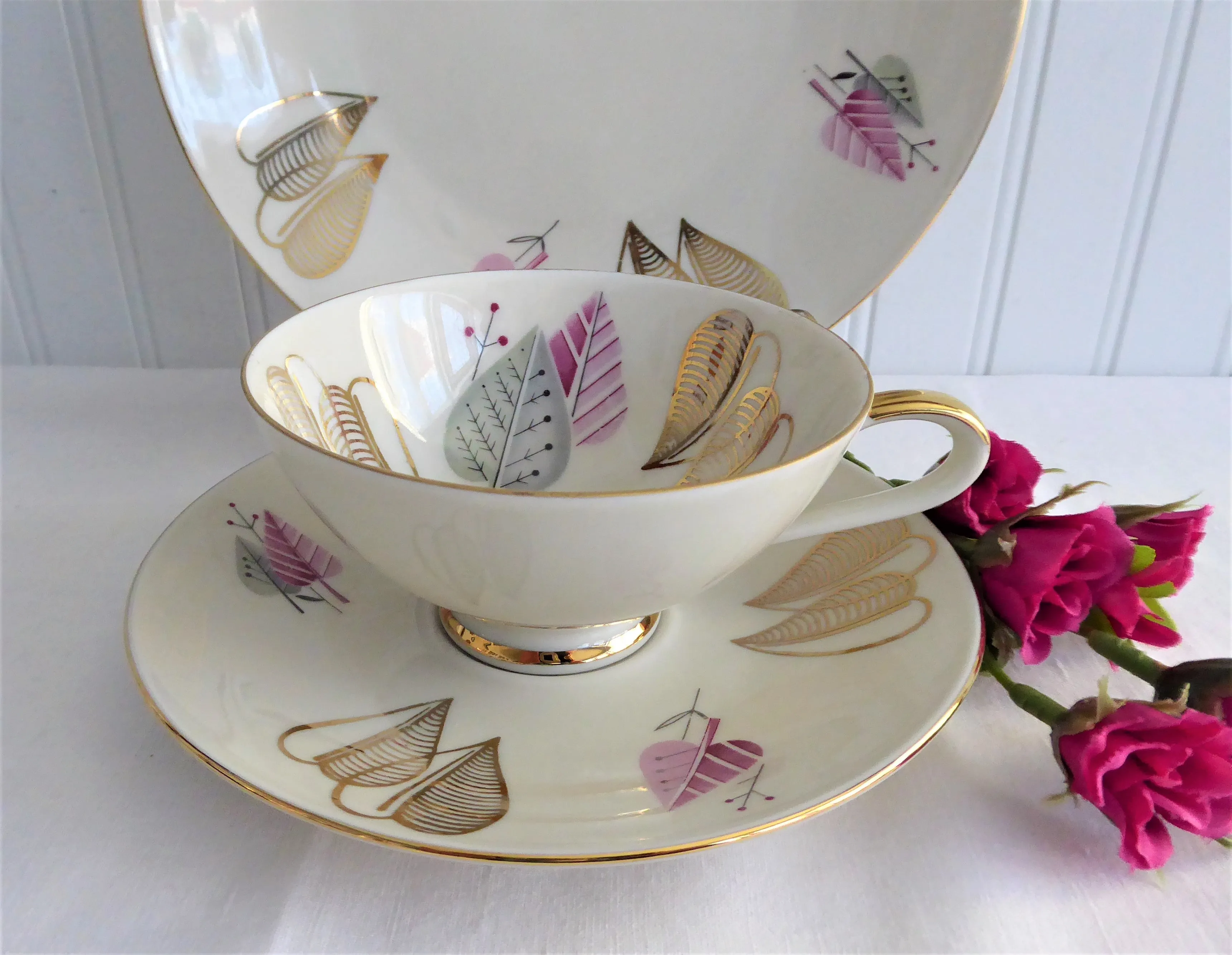 Bavarian Teacup Trio Gold Pink Heart Stylized Leaves Martini Shape Cup 1950s