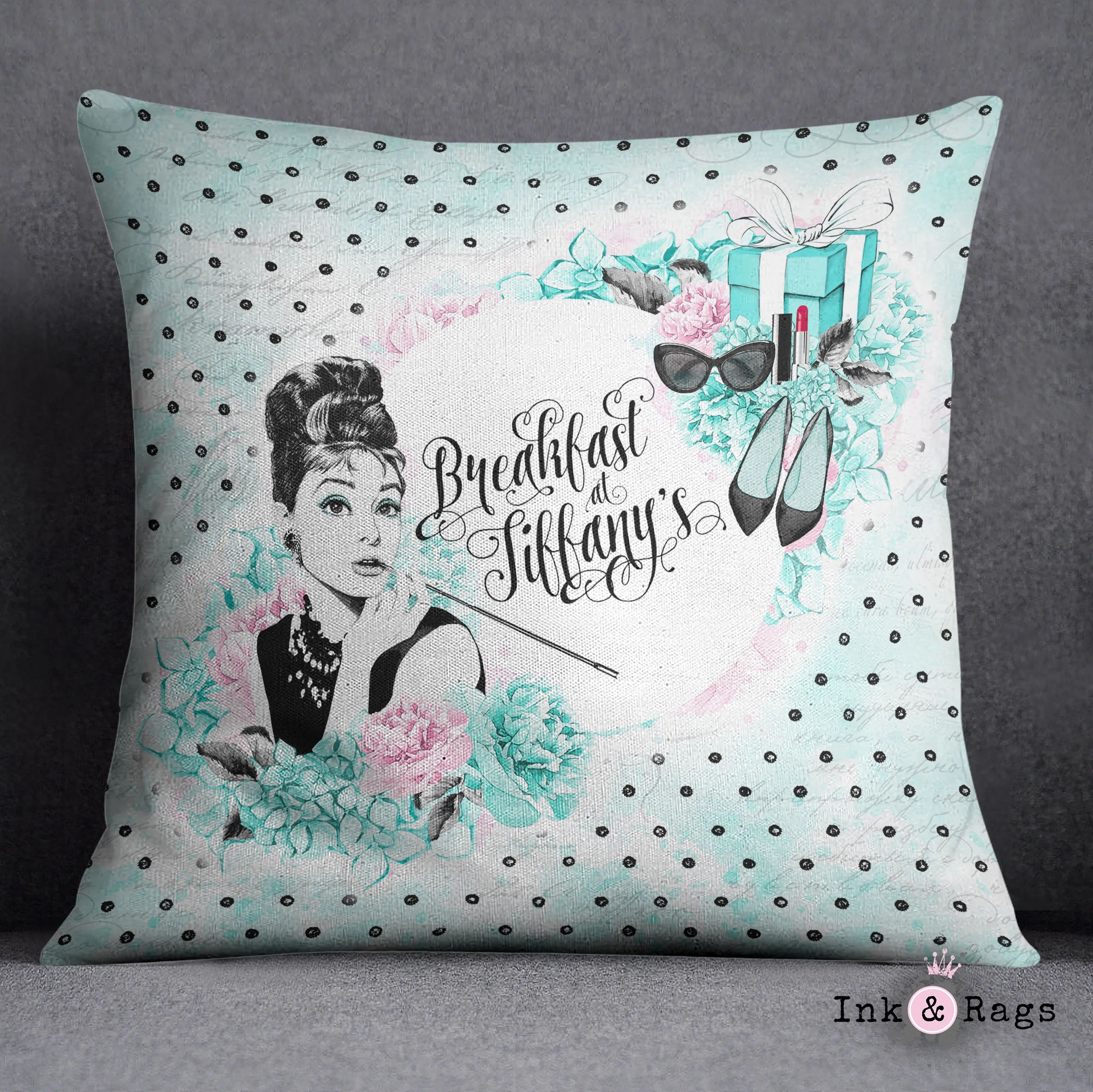 Breakfast at Tiffany Beauty and Fashion Decorative Throw and Pillow Cover Set