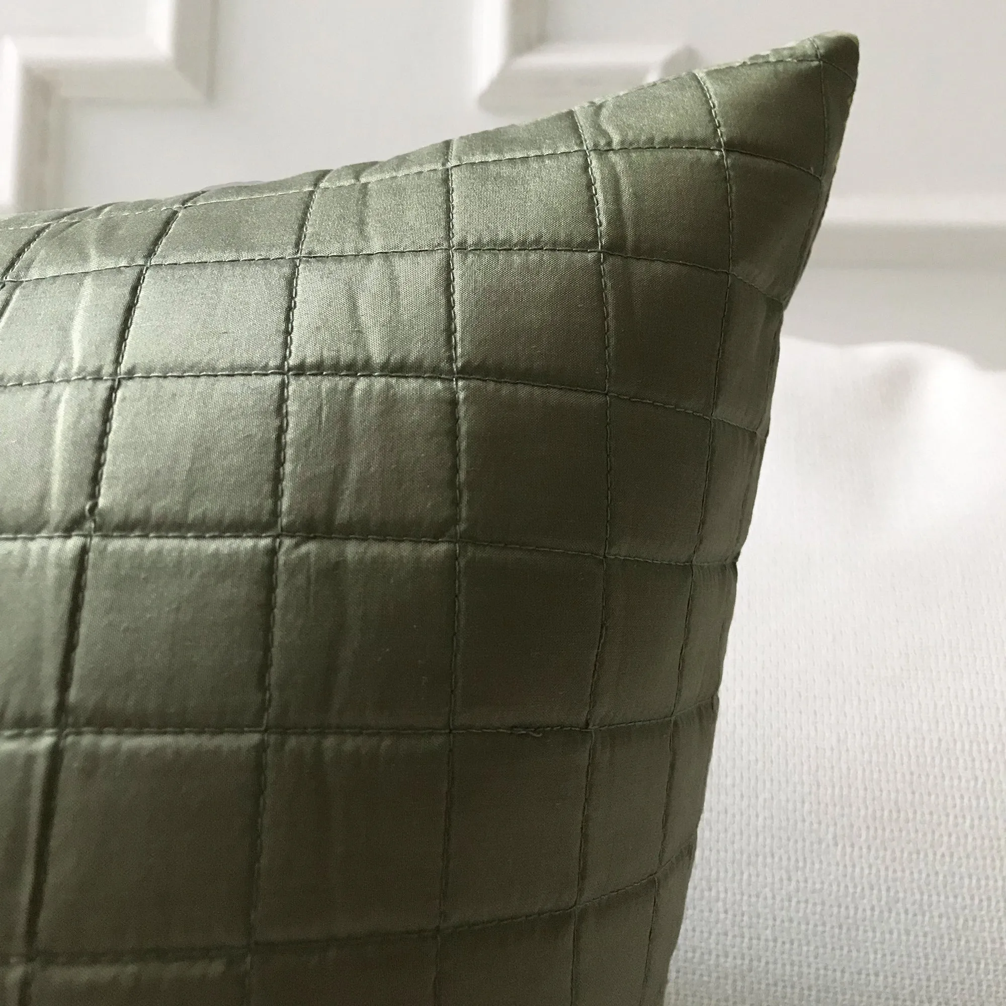 Hunter Green Mini Grid Stitch Throw Pillow Cover 20x20