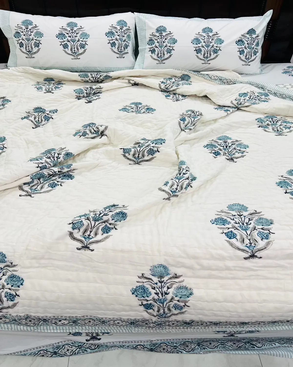 Kavya Quilt Bedding Set