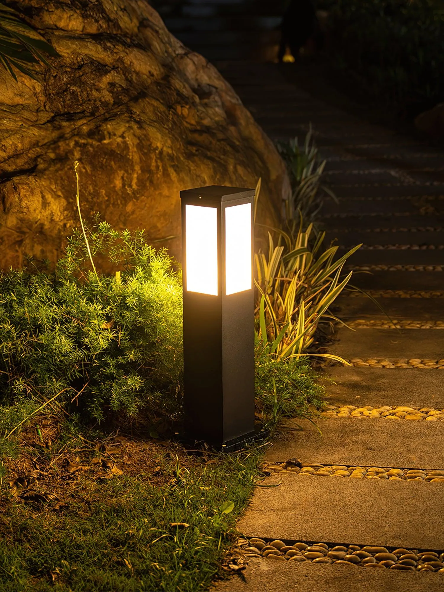 Kuzco Bollard Solar Outdoor Light