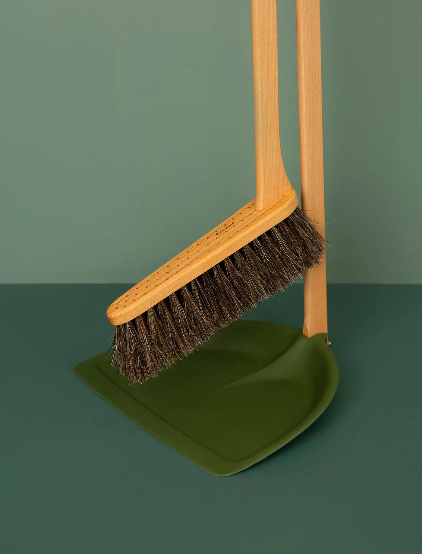 Long Handled Dustpan & Brush Set // Moss Green