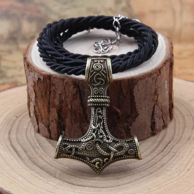 Metal Thor's Hammer Mjolnir Viking Amulet Pendant Necklace with Viking Box