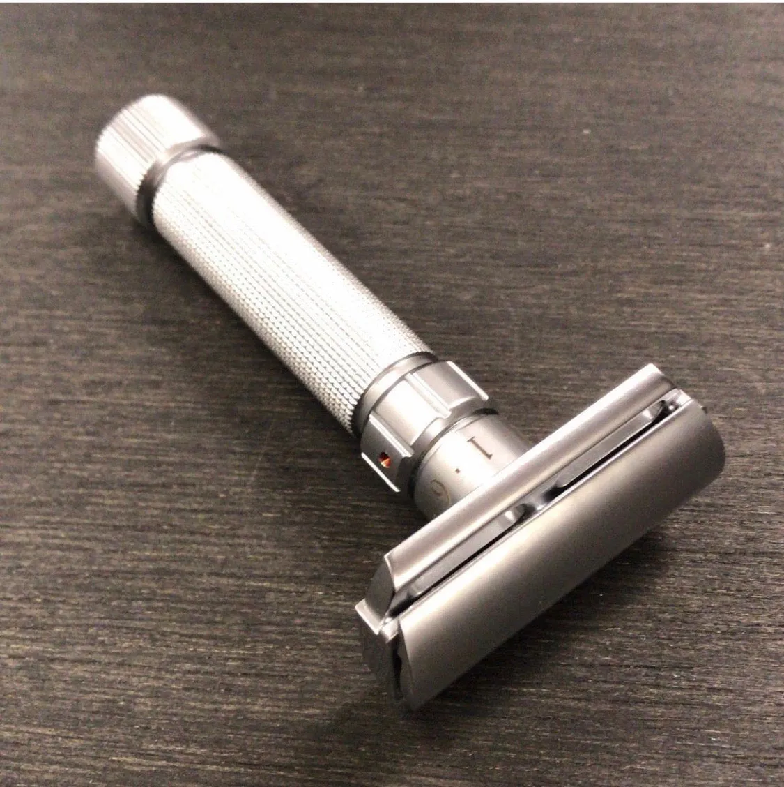 Pearl - Flexi Adjustable Double Edge Safety Razor - V6