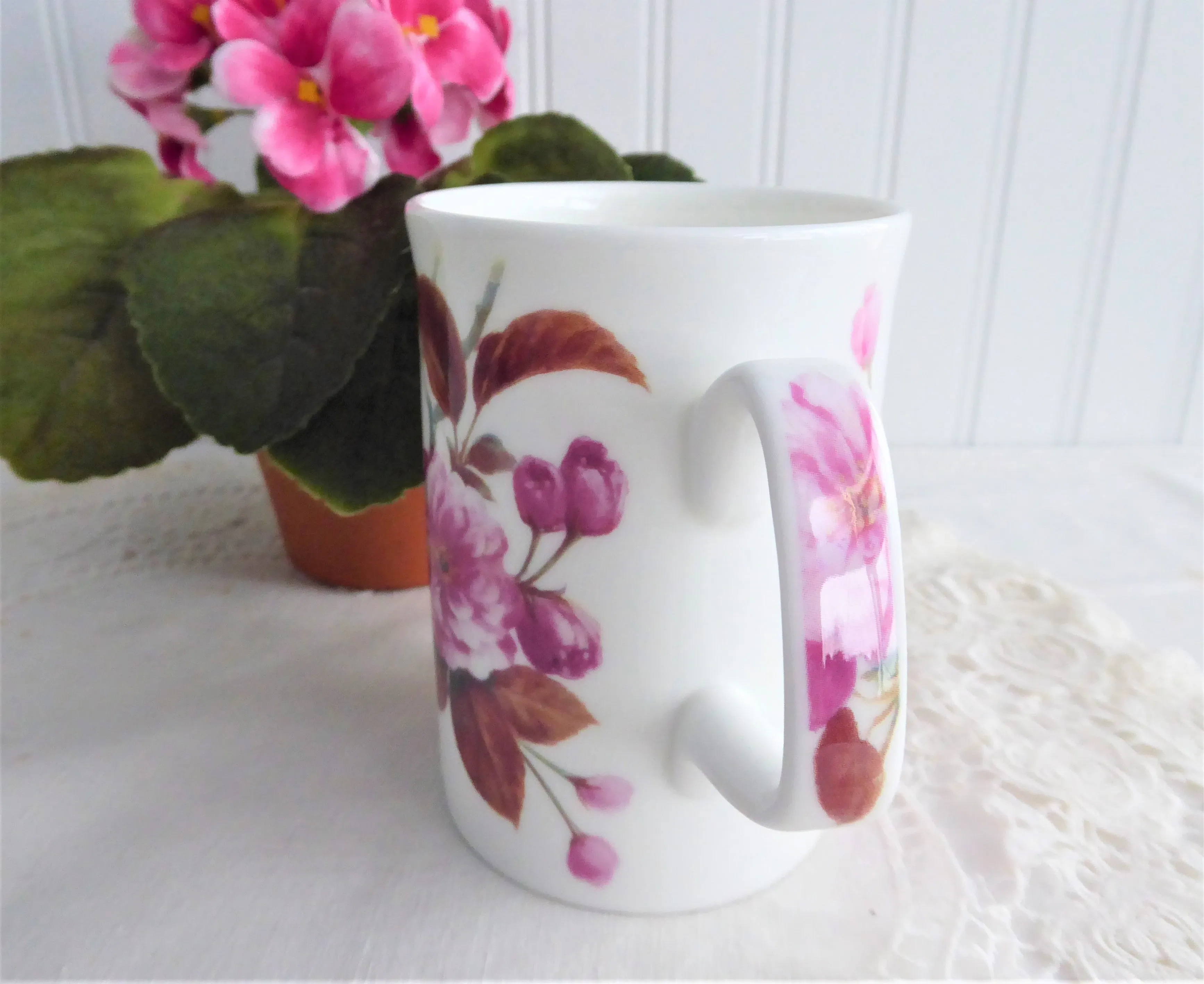 Pretty Pink Wild Roses Mug Roy Kirkham Cambridge Collection 1990s Bone China