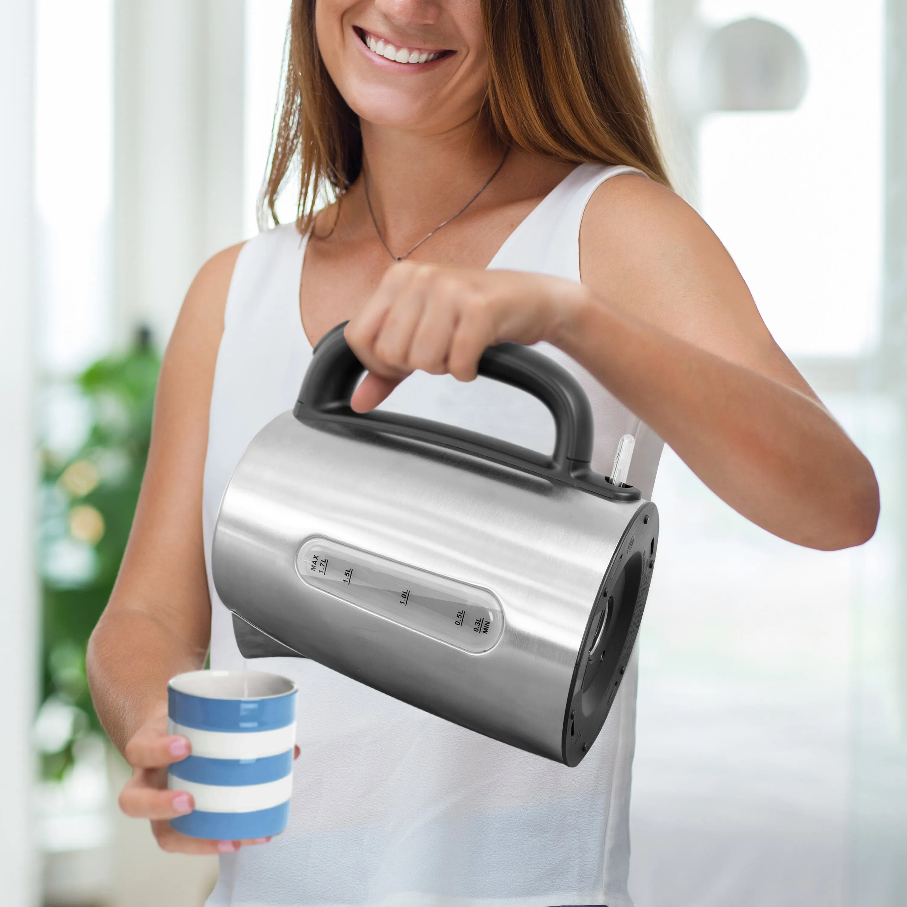 Quest 1.7L 3KW Stainless Steel Jug Kettle - Silver