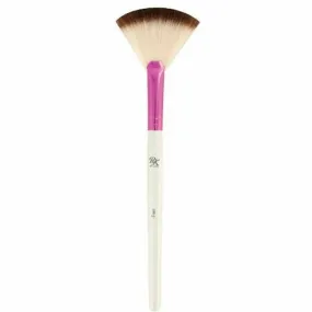 RUBY KISSES: Fan Brush