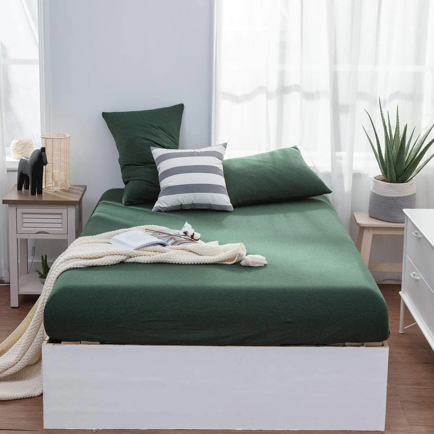 The Loft Green Fitted Sheet Set