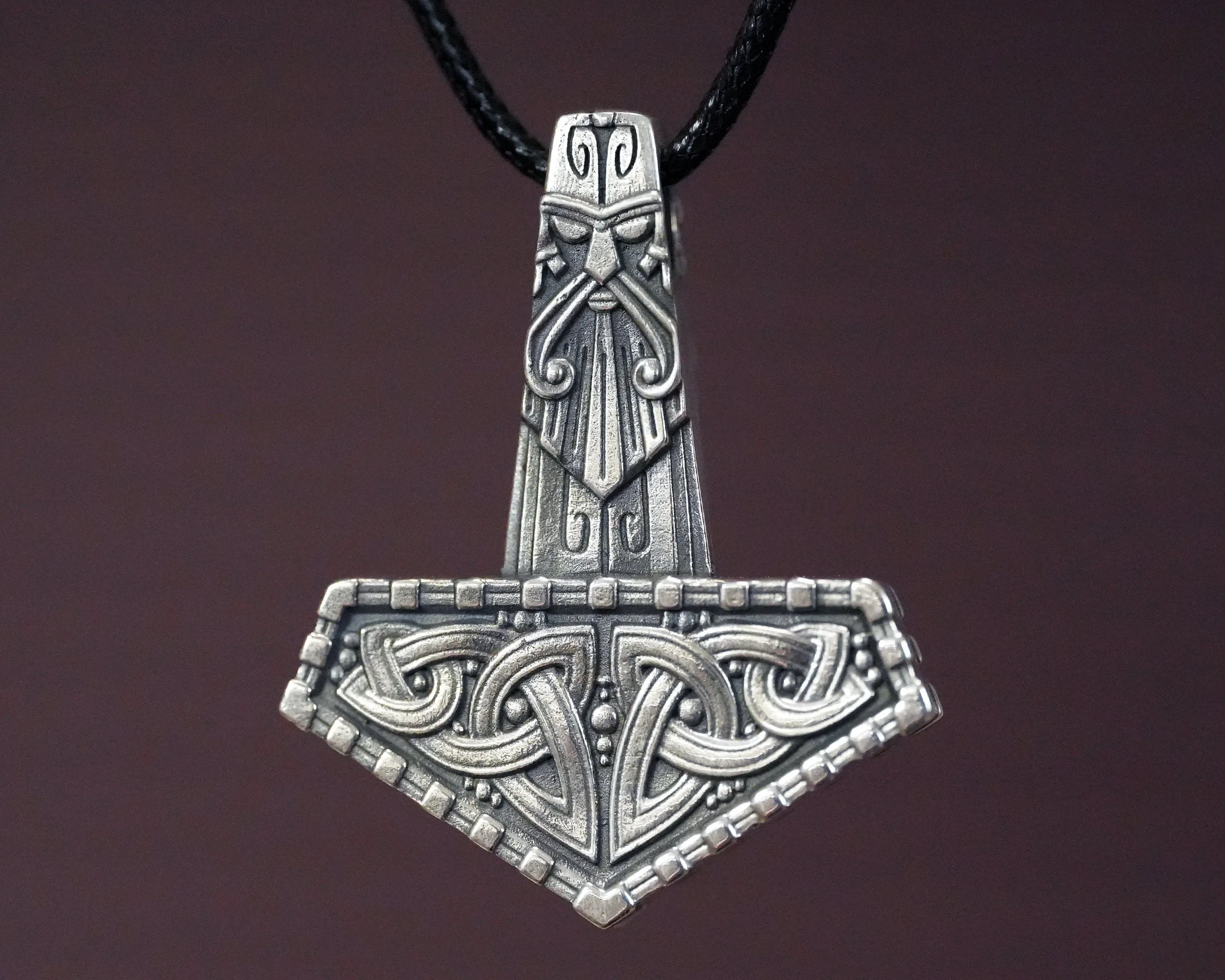 Thor's Viking Celtic Knot Knotwork Thors Hammer Necklace Pendant - Mjölnir Viking Norse God Thor Hammer Pendant Viking Jewelry Gifts for Men