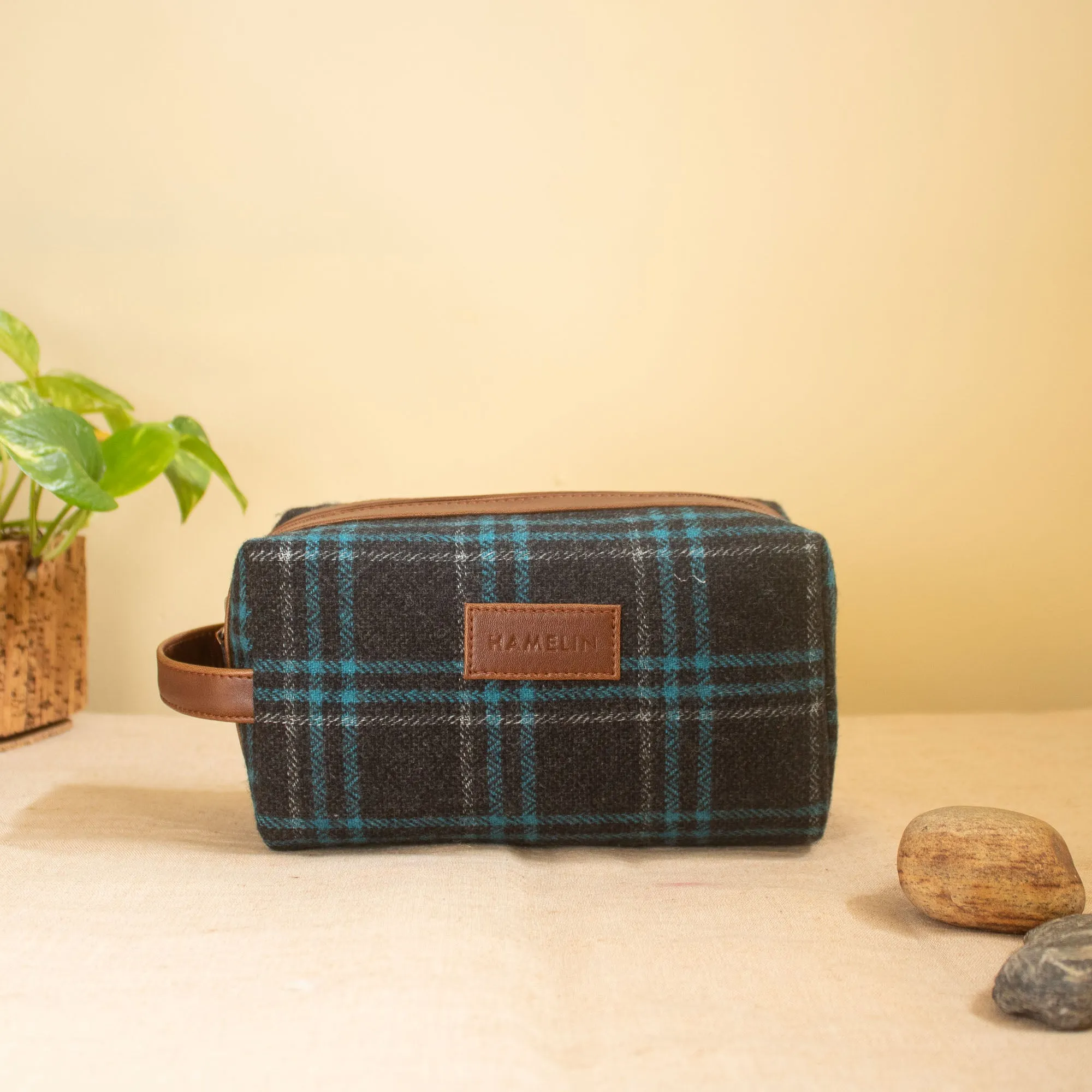 Tweed DOPP Kit for Men (Blue Tartan Twill)