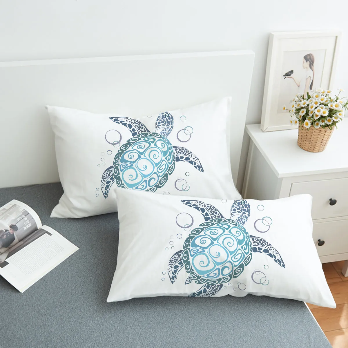 White Turtle Twist Bedding Set